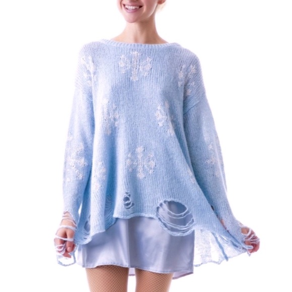 WILDFOX Wool Blend Pastel Blue Distressed White Snowflake Sweater - Picture 6 of 13